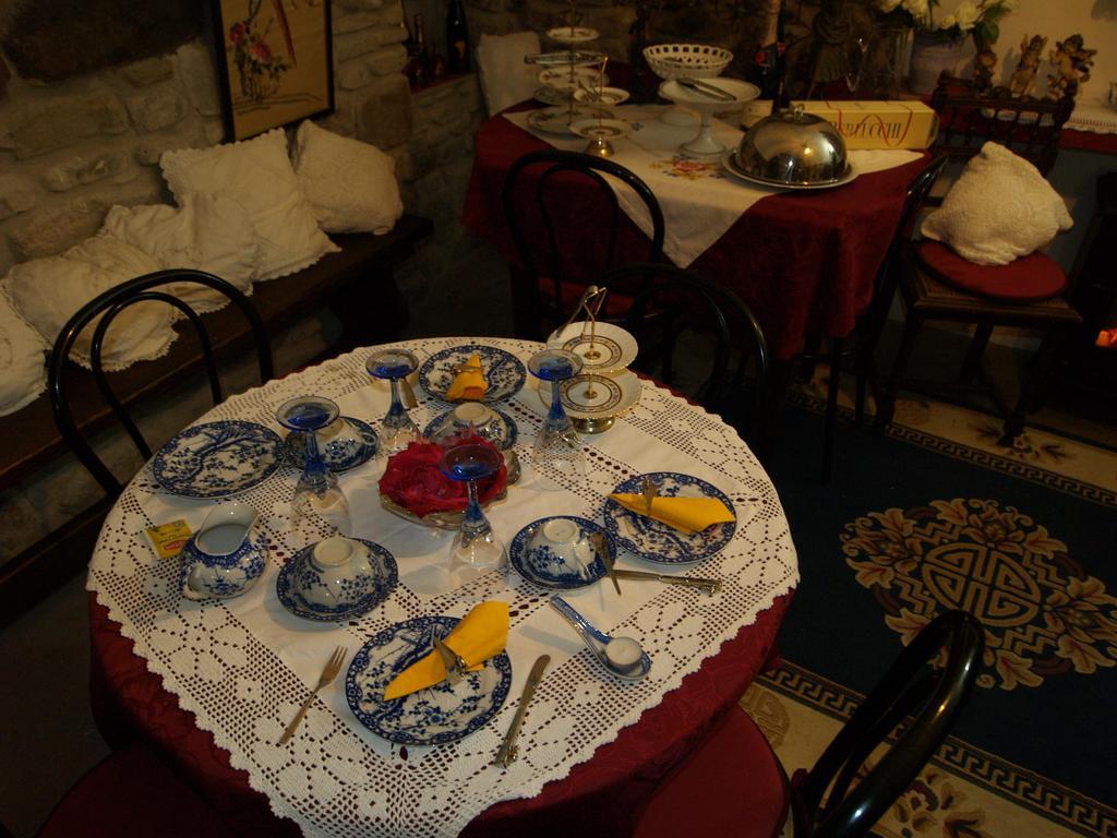 Le Petit Chateau Bed & Breakfast Dolceacqua Exterior foto